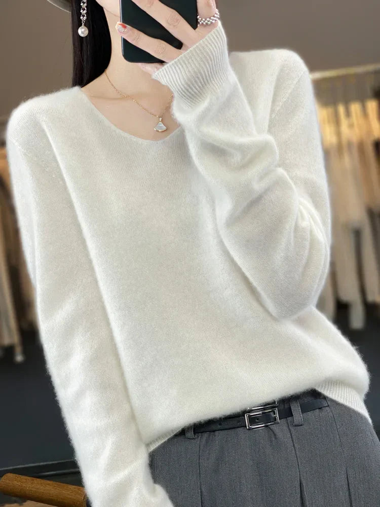 Amelia - Luxurious Sweater