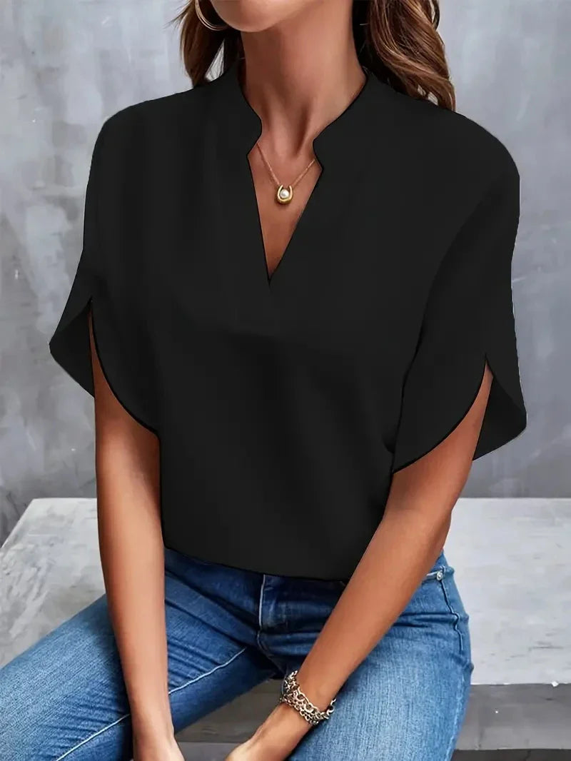 Aveline - Classic V-Neck Top