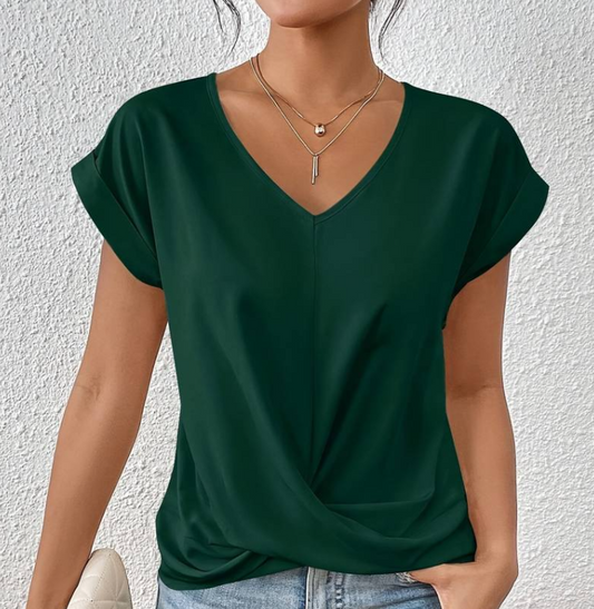 Natasha - The perfect v-neck top